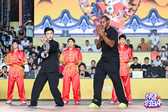 广东队逆转广州队,伦纳德点燃赛场 广东队逆转广州队,伦纳德点燃赛场