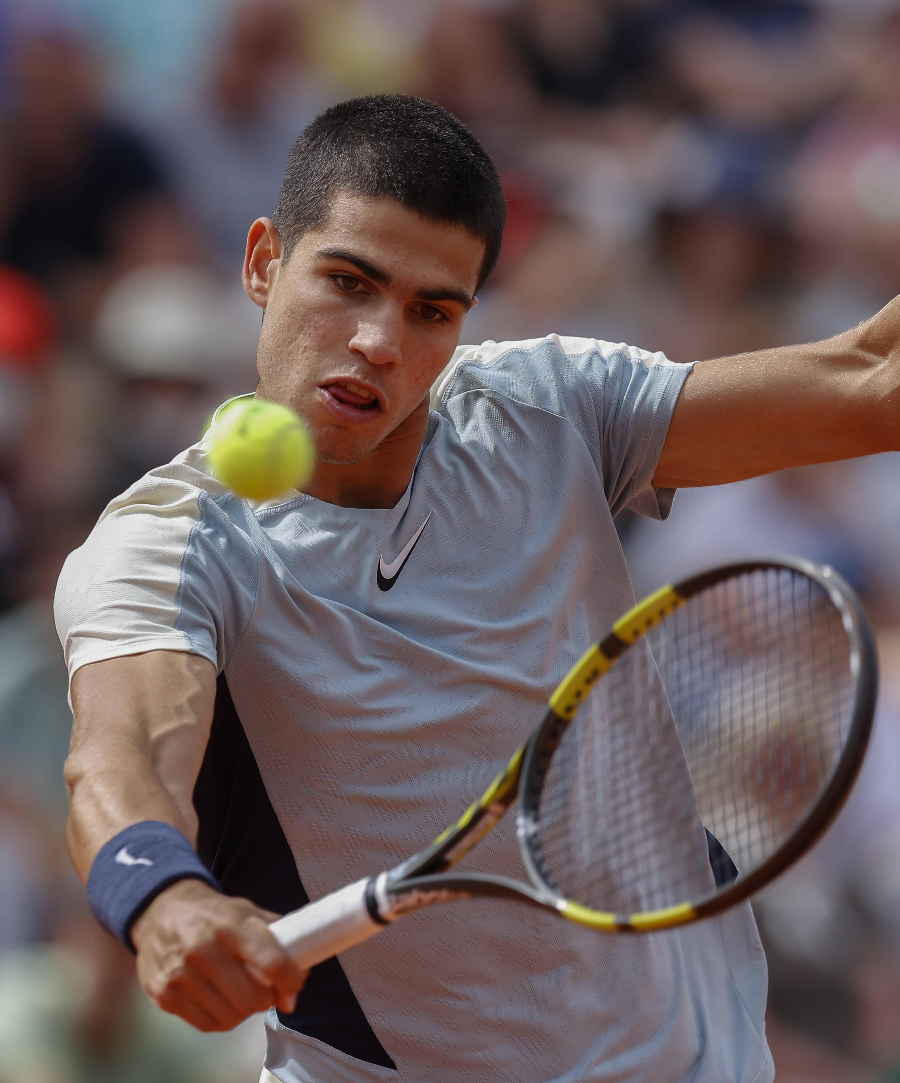 世界网球队强势法国网球队，阿尔卡拉斯送出助攻