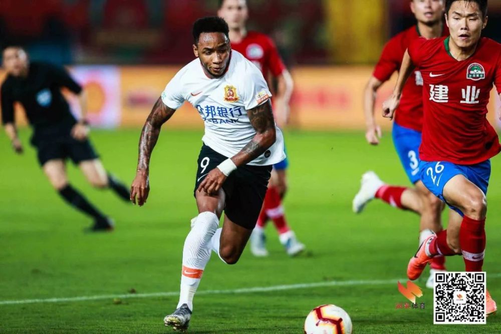 纽伦堡客场力克法兰克福,保级前景一片光明 纽伦堡客场力克法兰克福,保级前景一片光明