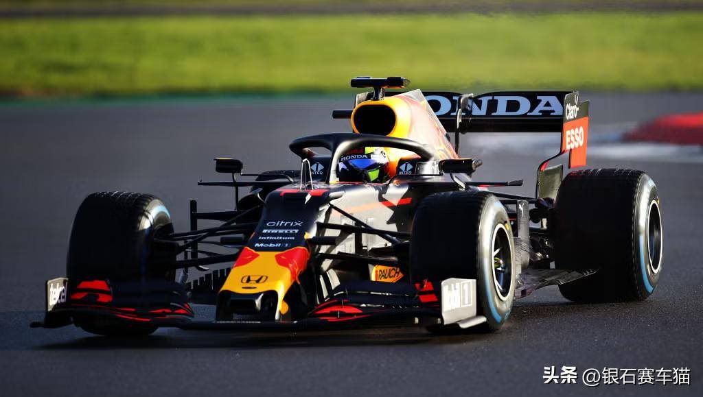 哈斯车队碾压威廉姆斯，佩雷兹带队取胜