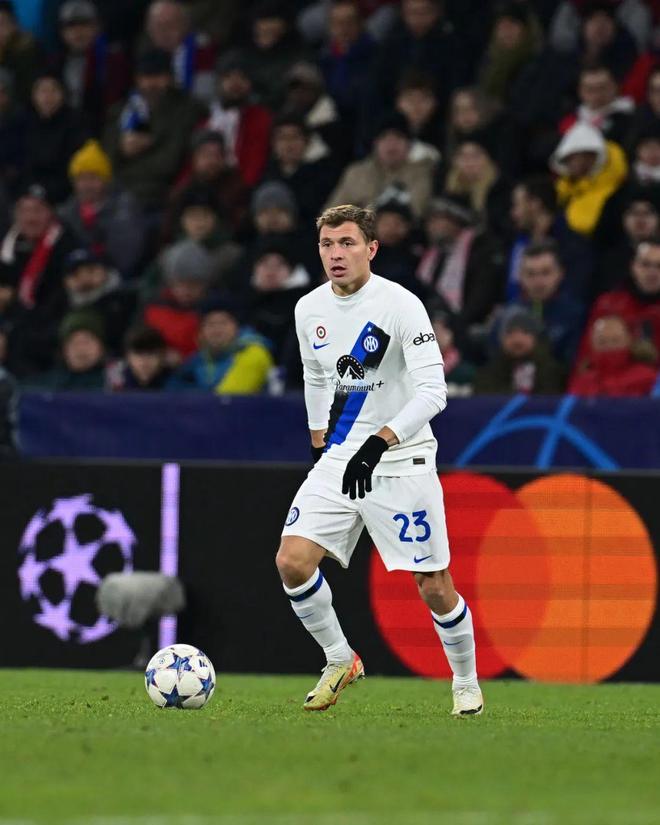 青年成绩稳定，晋级欧冠有望