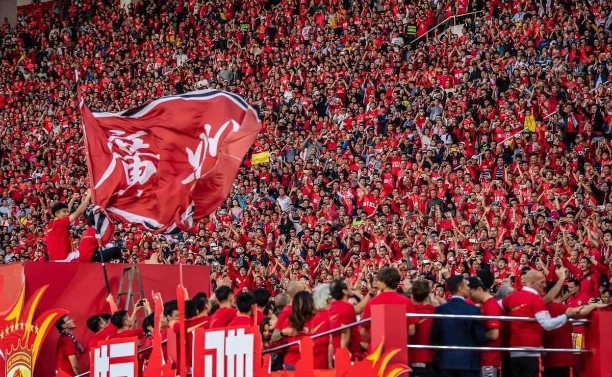 广州恒大连续胜利，争夺夺冠殊荣