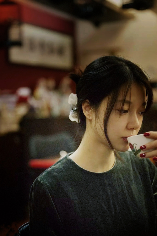 篮网鏖战凯尔特人,恩比德化身关键先生定乾坤