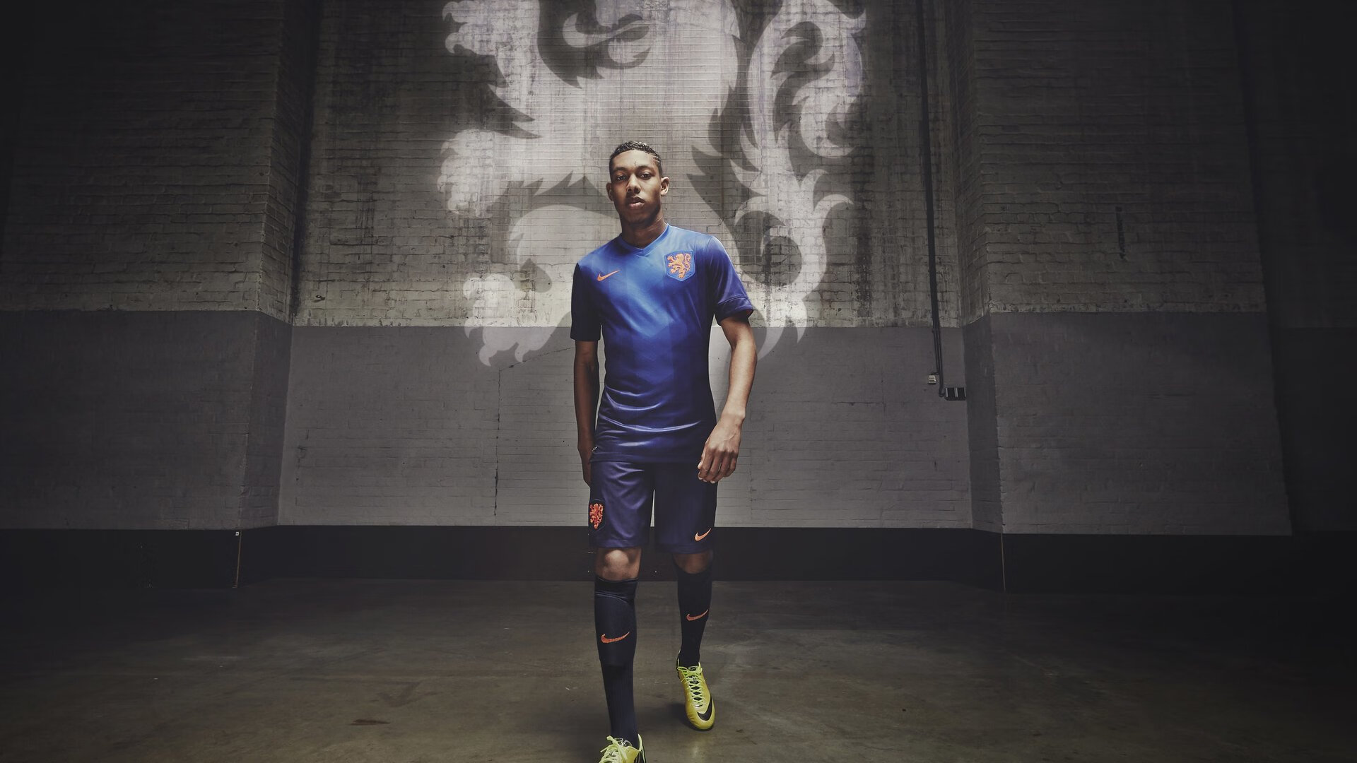 黄潜奇迹夜，范戴克式铁闸降临，比利亚雷亚尔从曼城手中夺走晋级希望